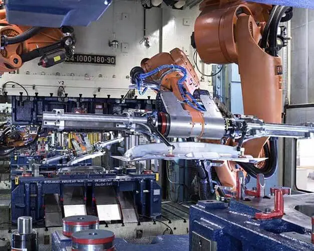 Ligne de presse automobile automatisée avec systèmes de préhension AMG Automations
